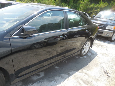 toyota camry l se le xle