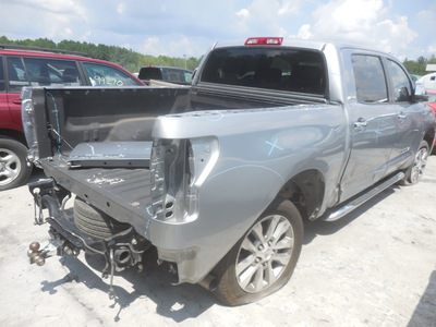 toyota tundra crewmax limited