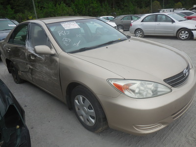 toyota camry le xle se