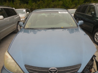 toyota camry le xle se