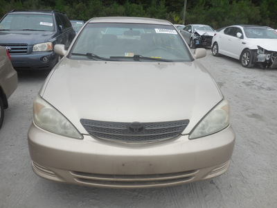 toyota camry le xle se