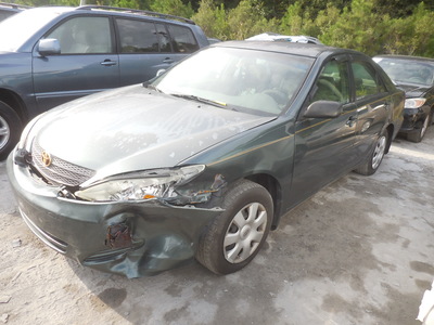 toyota camry le xle se