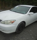 toyota camry le xle se