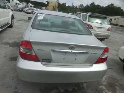 toyota camry le xle se