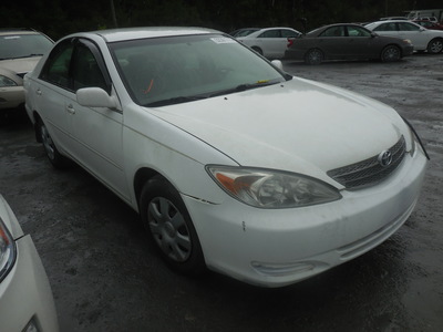 toyota camry le xle se