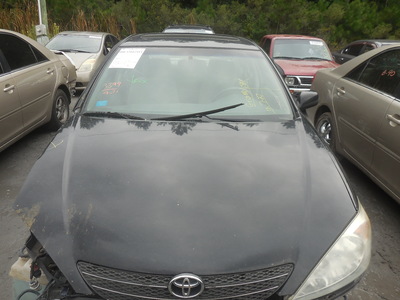 toyota camry le xle se