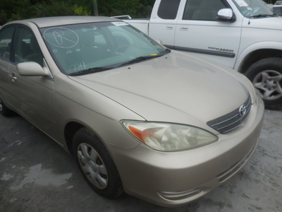 toyota camry le xle