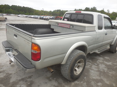 toyota tacoma xtracab prerunner