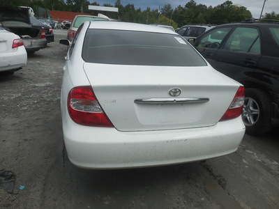 toyota camry le xle se