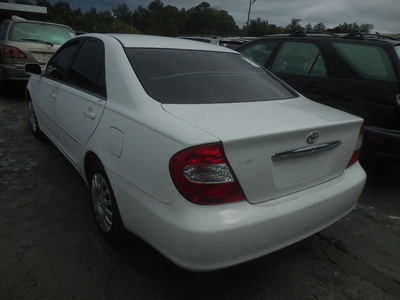 toyota camry le xle se