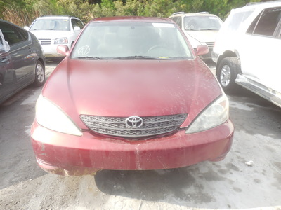 toyota camry le xle se