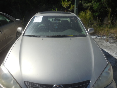 toyota camry le xle se