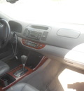 toyota camry le xle se