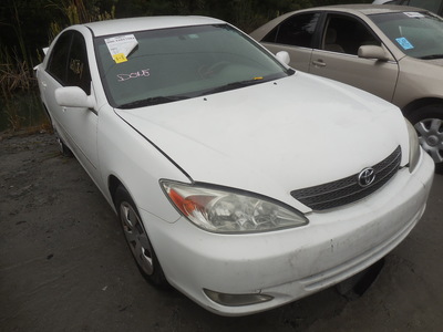 toyota camry le xle se