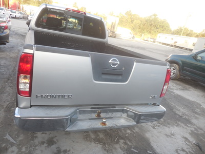 nissan frontier xe