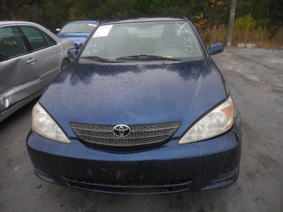 toyota camry le xle se