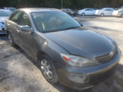 toyota camry le xle se