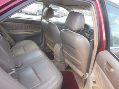 toyota camry le xle se