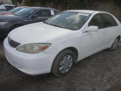 toyota camry le xle se