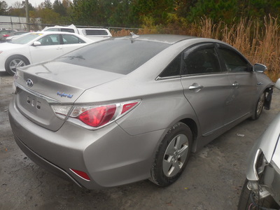 hyundai sonata hybrid