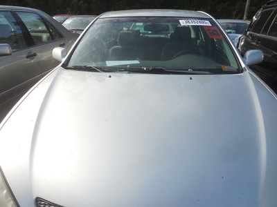 toyota camry le xle se