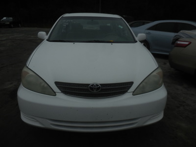 toyota camry le xle se