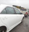 toyota camry l se le xle