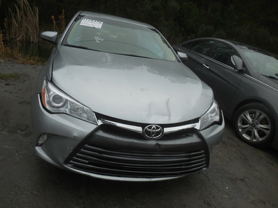 toyota camry le xle se xse