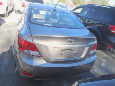 hyundai accent gls gs