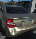 toyota camry le xle se