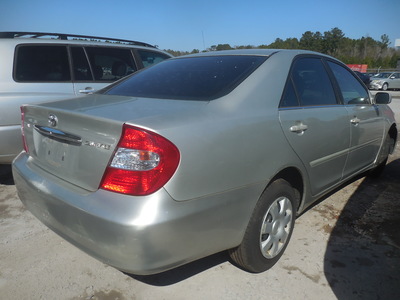 toyota camry le xle se