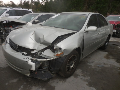 toyota camry le xle se