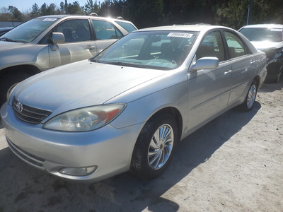 toyota camry le xle se