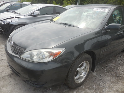 toyota camry le xle se