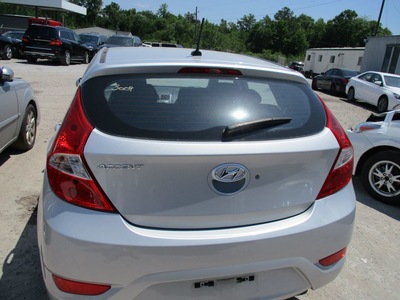 hyundai accent se