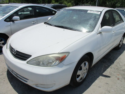 toyota camry le xle se