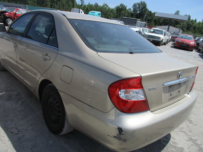 toyota camry le xle se