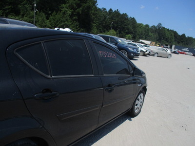 toyota prius c