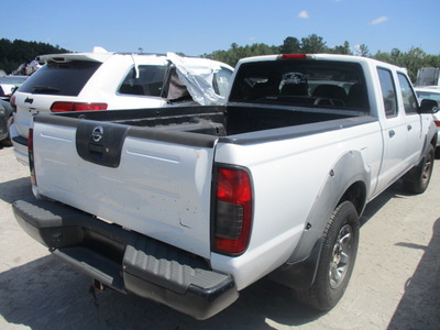 nissan frontier xe se