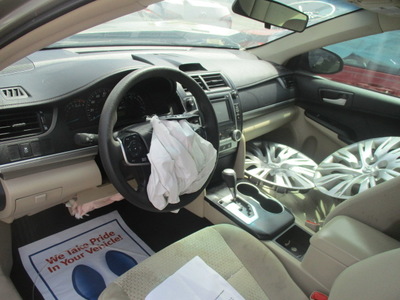 toyota camry l se le xle