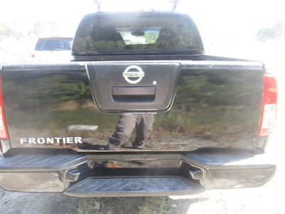 nissan frontier se le off