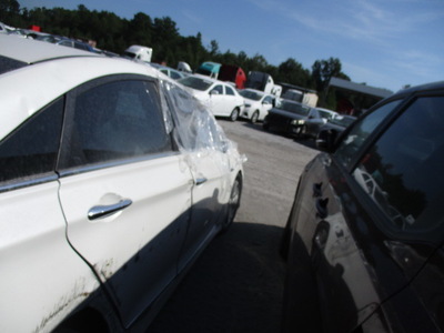 hyundai sonata hybrid