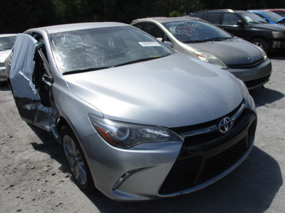 toyota camry le xle se xse