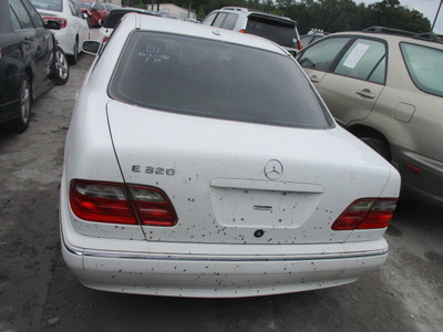 mercedes benz e320