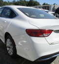 chrysler 200