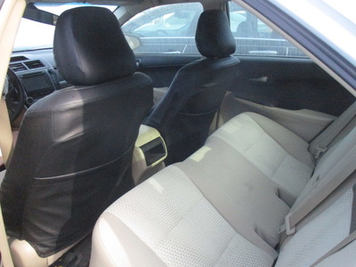 toyota camry l se le xle