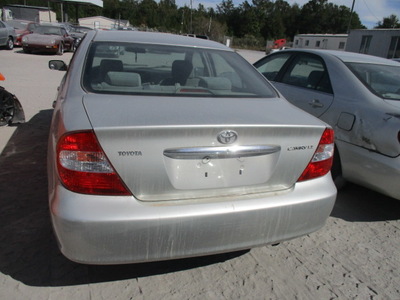 toyota camry le xle se