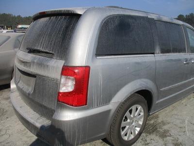 chrysler town   country touring