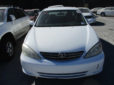 toyota camry le xle se