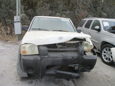 nissan frontier xe se